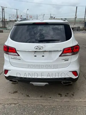 Hyundai Santa Fe Limited Ultimate AWD 2018 White
