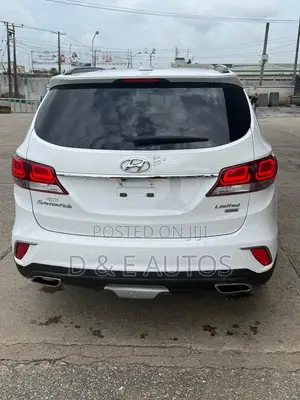 Hyundai Santa Fe Limited Ultimate AWD 2018 White