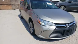 Toyota Camry LE 4dr Sedan (2.5L 4cyl 6A) 2017 Silver