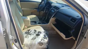 Toyota Camry LE 4dr Sedan (2.5L 4cyl 6A) 2017 Silver