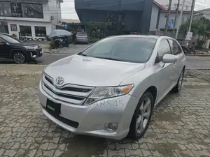 Toyota Venza 2011 Silver