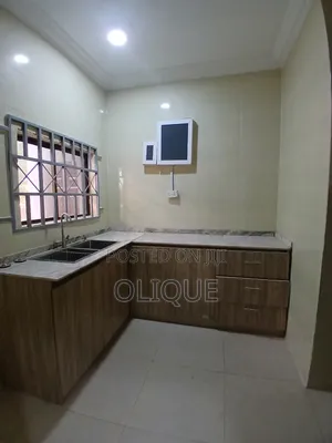 2bdrm Block of Flats in Wuse 2 for rent