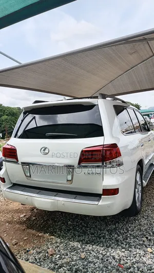 Lexus LX 2015 White