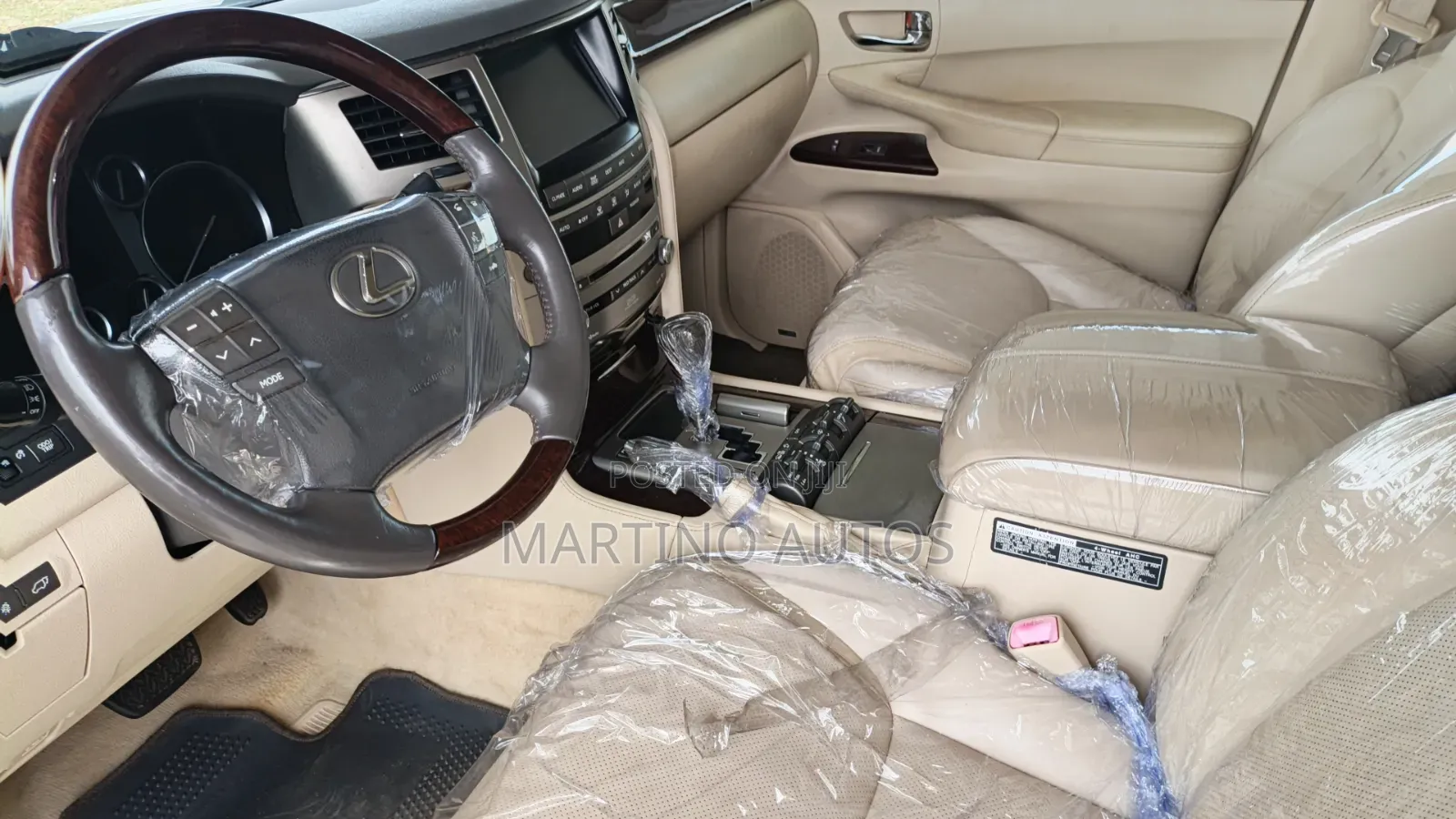 Lexus LX 2015 White