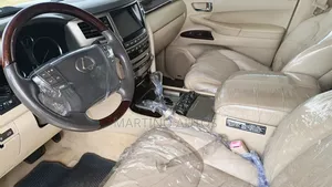 Lexus LX 2015 White