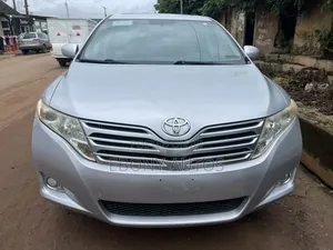 Toyota Venza 2011 Silver