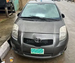 Toyota Yaris 2007 Gray
