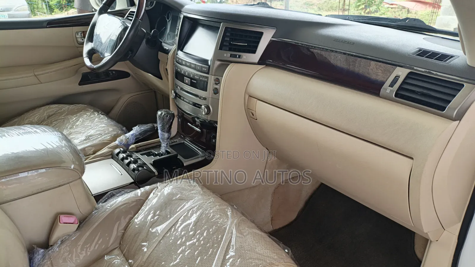 Lexus LX 2015 White