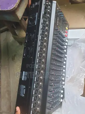 Professional PMX 1608 Mixer