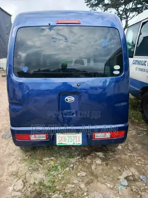 Daihatsu Hijet 2010 Blue