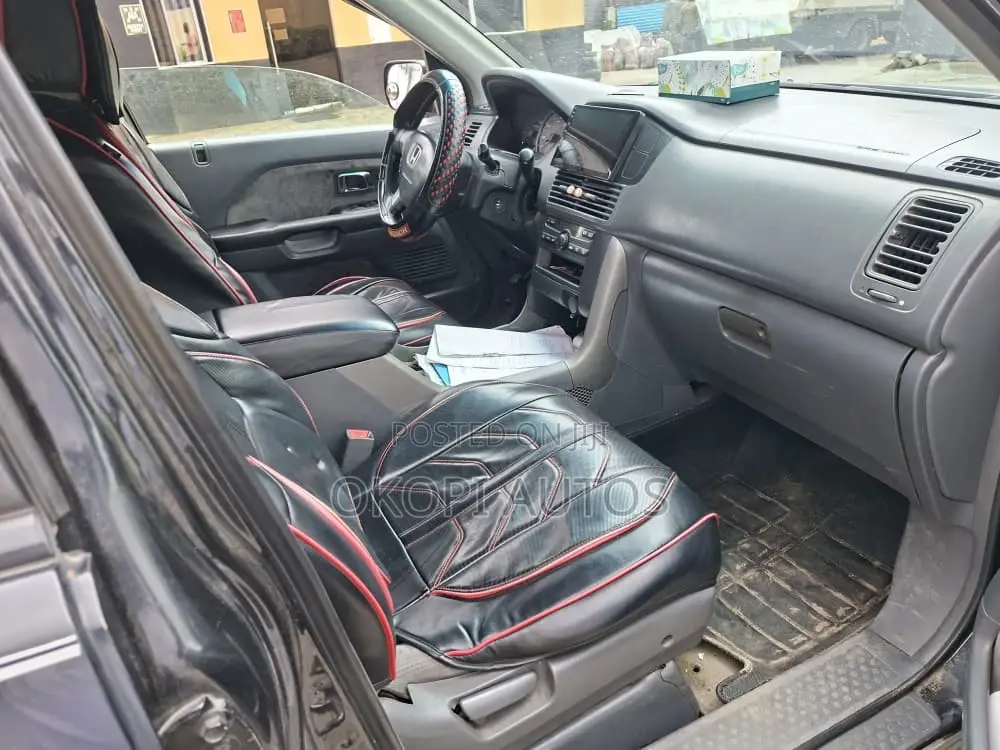 Honda Pilot 2004 Black