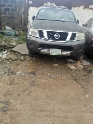 Nissan Pathfinder 2006 Black