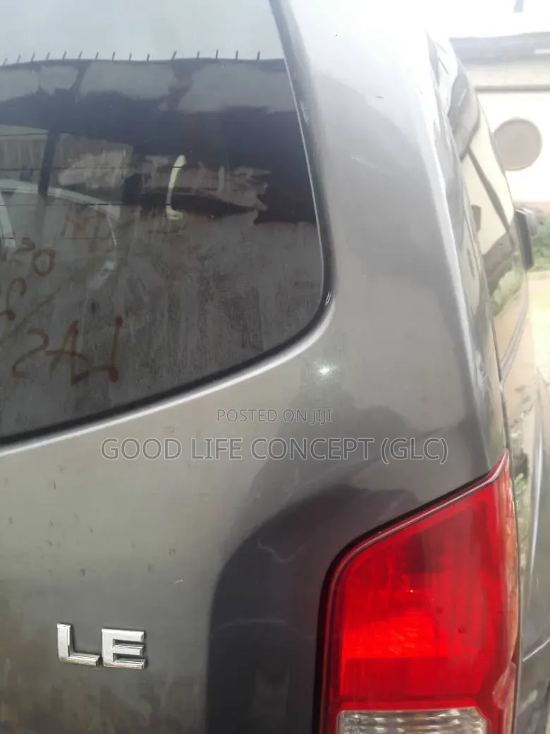 Nissan Pathfinder 2006 Black