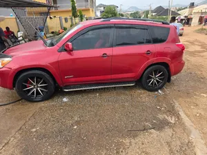 Toyota RAV4 2010 Red