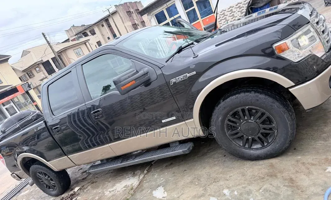 Ford F-150 2013 Black