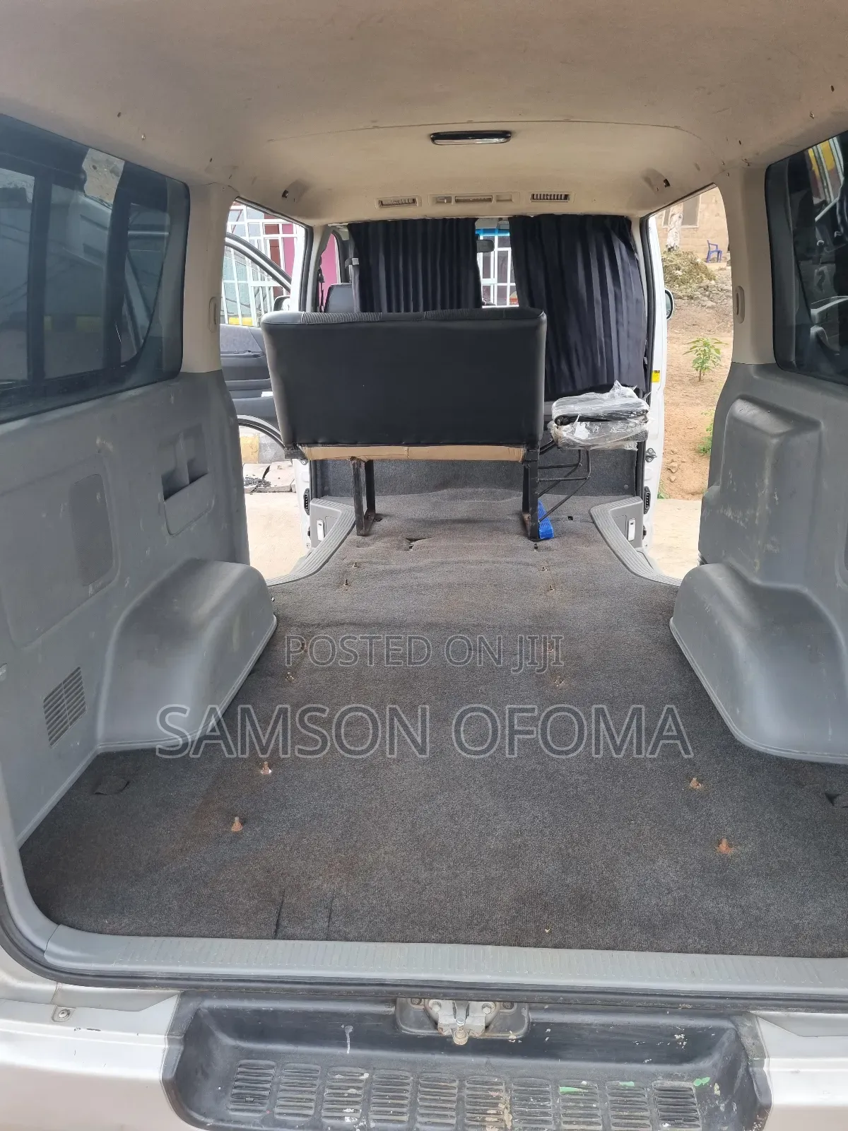 Toyota HiAce 2005 Silver