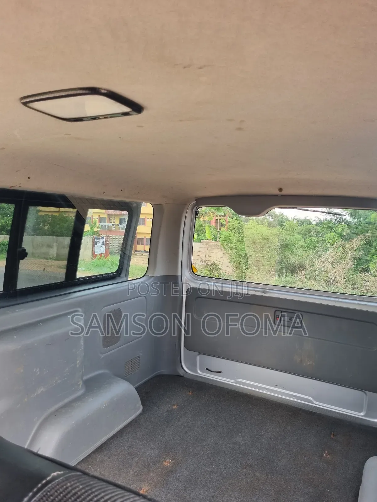 Toyota HiAce 2005 Silver