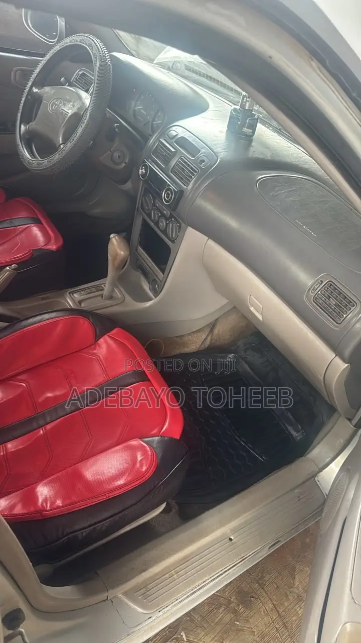 Toyota Corolla 2002 Silver