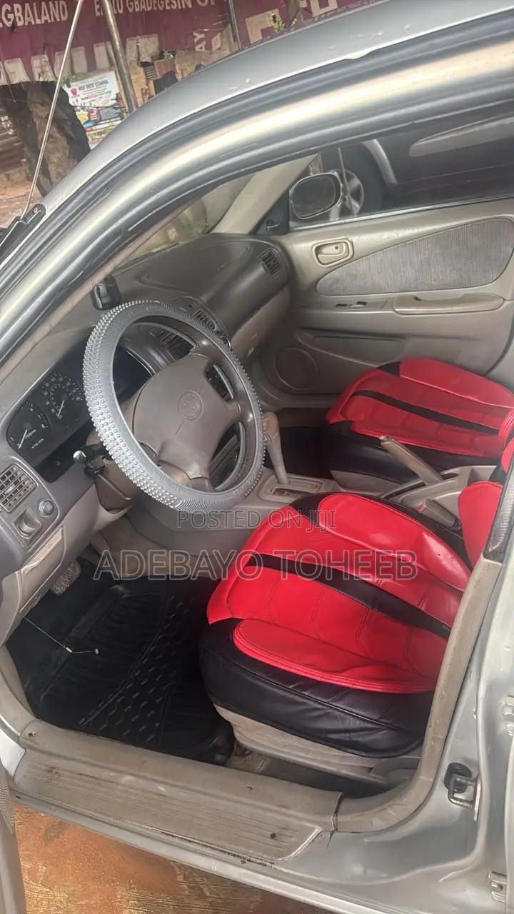 Toyota Corolla 2002 Silver