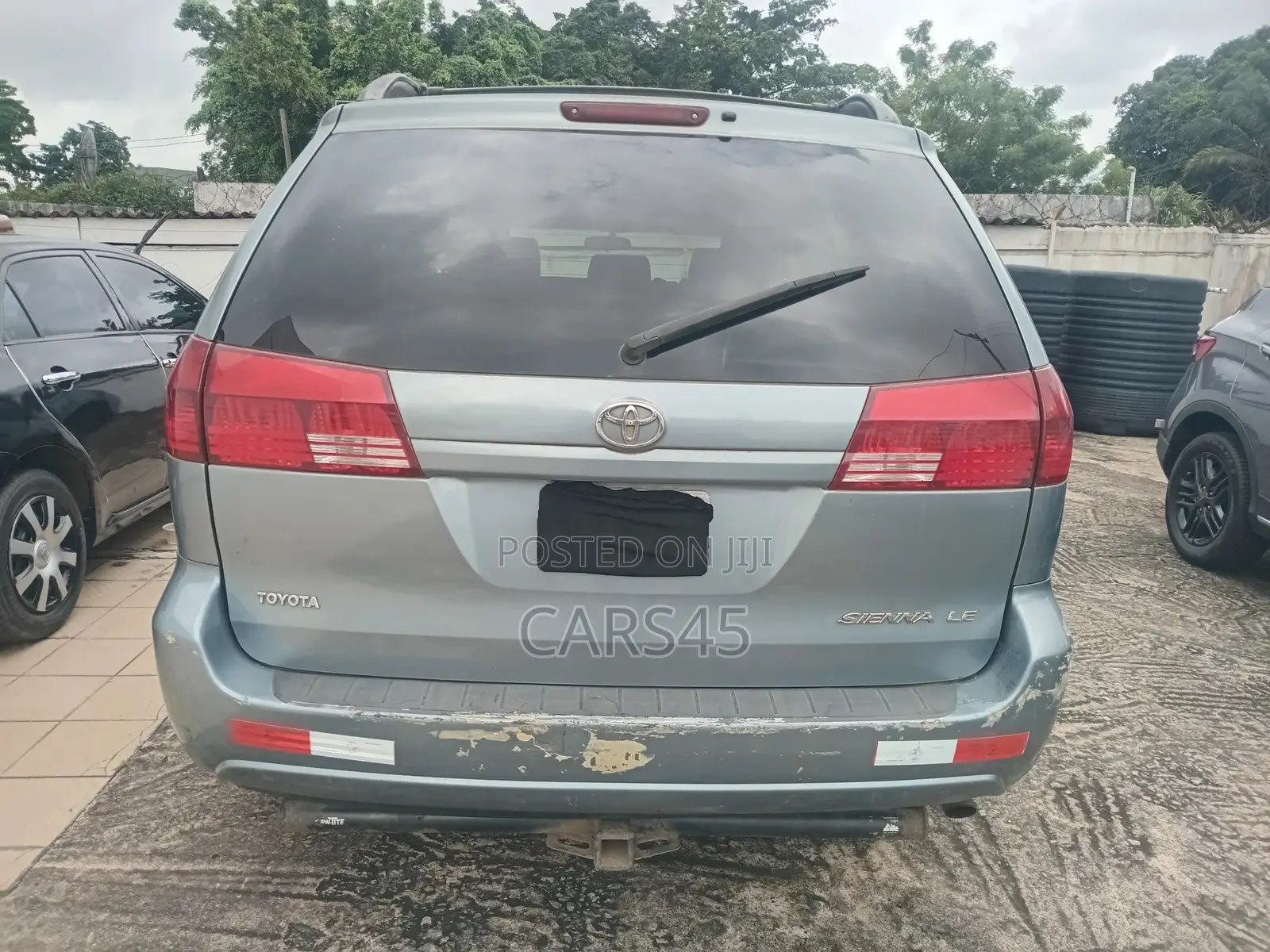Toyota Sienna 2004 Blue