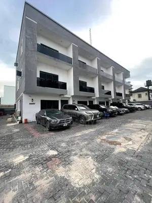 Furnished 4bdrm Duplex in Main Lekki Phase 1 for rent