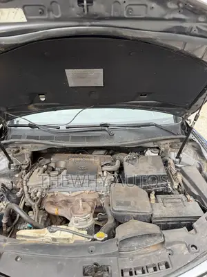 Toyota Camry LE 4dr Sedan (2.5L 4cyl 6A) 2012 Gray