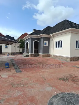 3bdrm Bungalow in Von Road, Lugbe District for rent