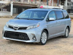 Toyota Sienna 2014 Gray