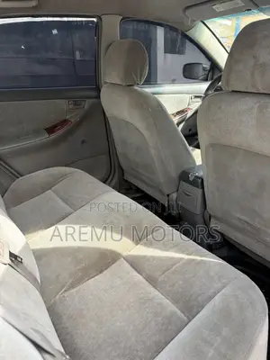 Toyota Corolla 2004 Gray