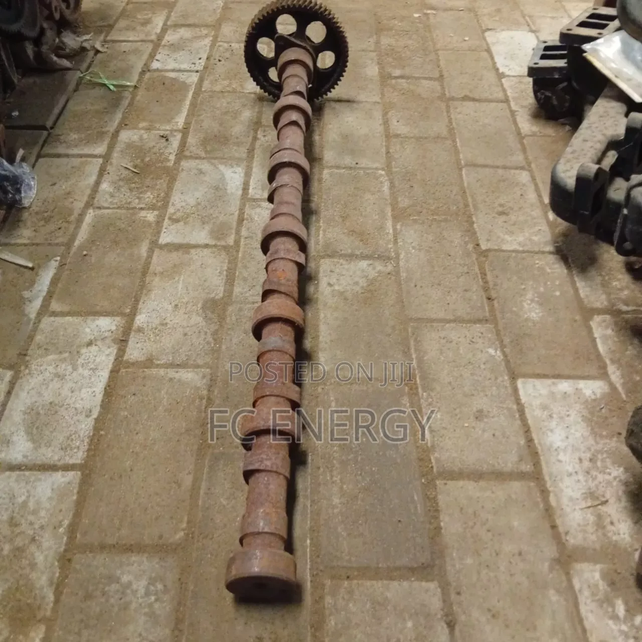 6105 Camshaft
