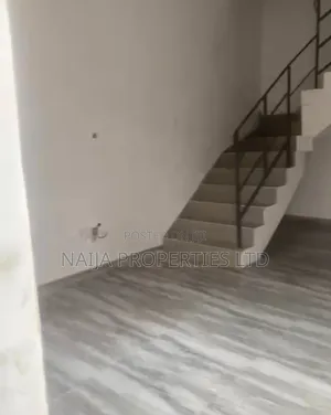 1bdrm Townhouse / Terrace in Ikate for rent