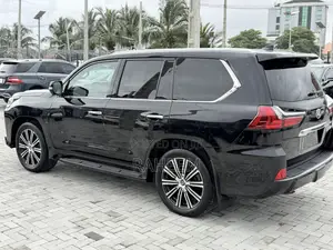Lexus LX 570 (5 seats) AWD 2018 Black