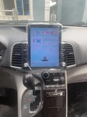Venza Android Screen Multimedia + Reverse Camera