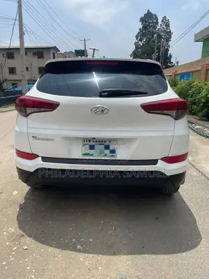 Hyundai Tucson 2016 White