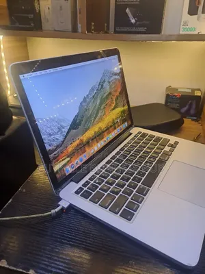 Laptop Apple MacBook Pro 2015 8GB Intel Core i5 SSD 256GB