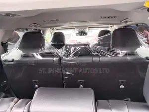Toyota Highlander 2022 Silver