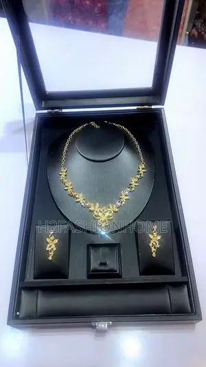 Necklace Set
