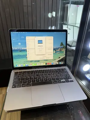 Laptop Apple MacBook Air 2020 M1 16GB Apple M1 SSD 512GB