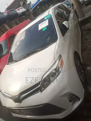 Toyota Sienna 2019 White