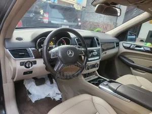 Mercedes-Benz M Class 2013 Blue
