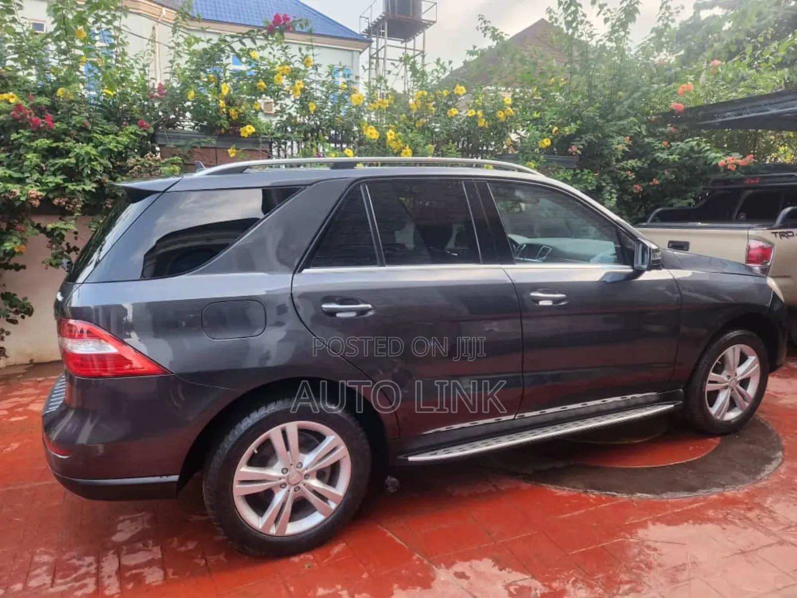 Mercedes-Benz M Class 2013 Blue