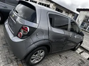 Chevrolet Aveo 2012 Gray