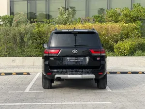 Toyota Land Cruiser 2022 Black
