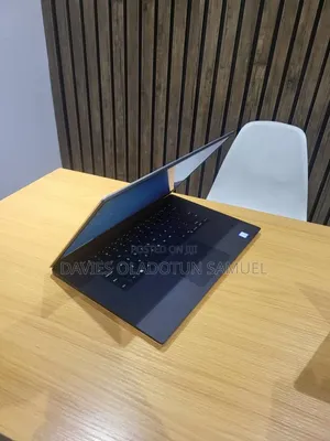 Laptop Dell XPS 15 9570 16GB Intel Core i7 SSD 512GB