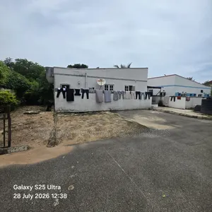 8bdrm Duplex in Ndic Directors, Idu Industrial for sale