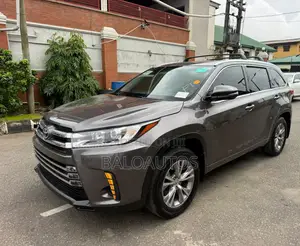 Toyota Highlander XLE V6 4x2 (3.5L 6cyl 6A) 2016 Gray