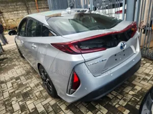 Toyota Prius Prime 2023 Silver