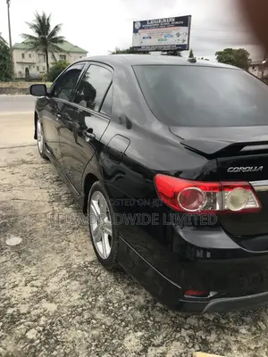 Toyota Corolla S 4dr Sedan (1.8L 4cyl 4A) 2013 Black