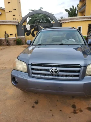 Toyota Highlander V6 FWD 2004 Blue
