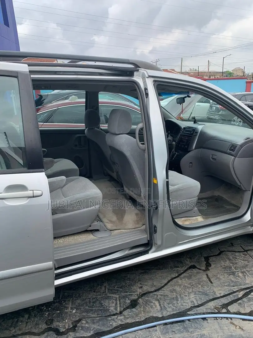 Toyota Sienna CE AWD 2007 Gray